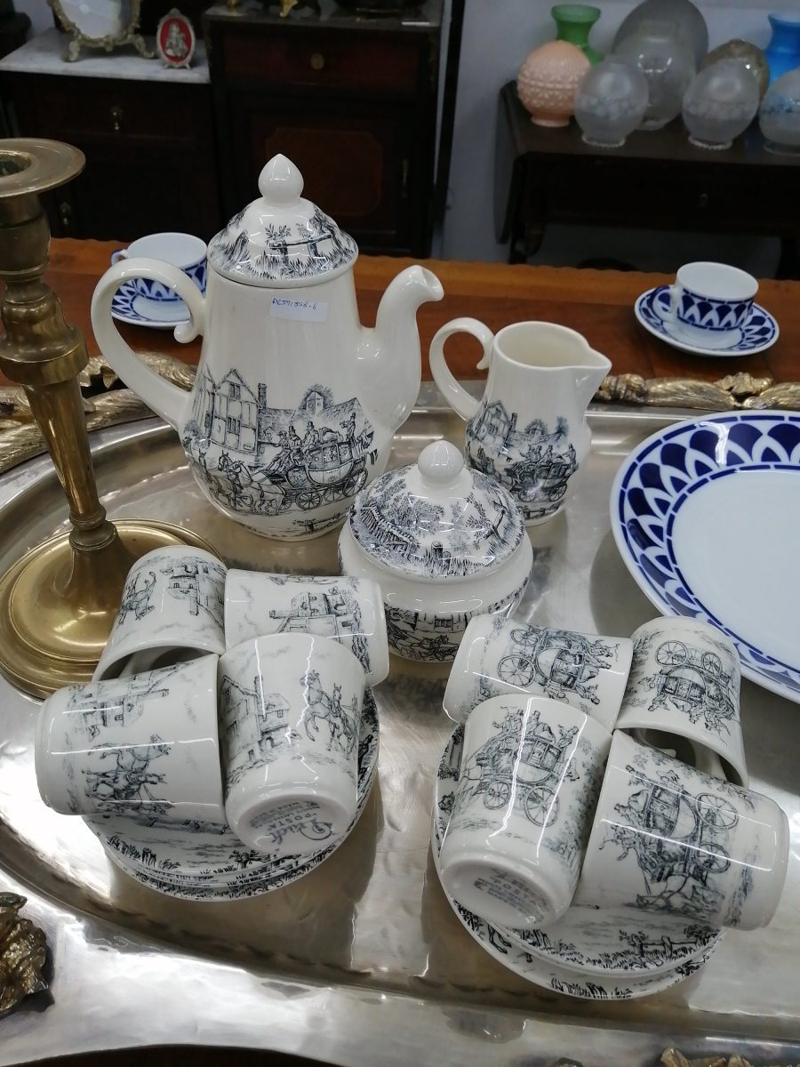 Juego de té 12 servicios San Claudio