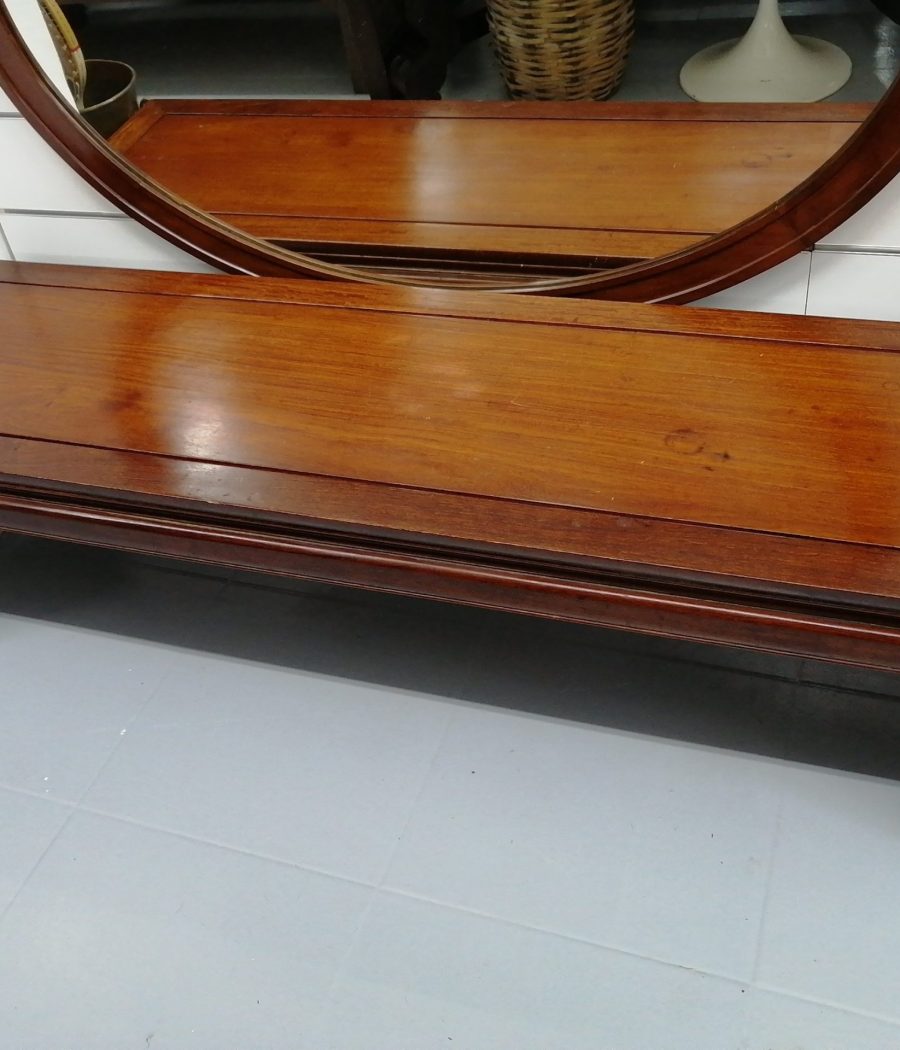 Mesa alargada, olmo.