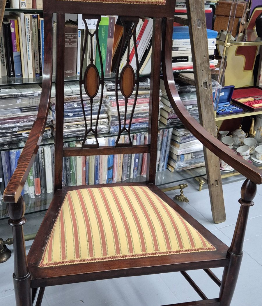 Butaca Arts And Crafts