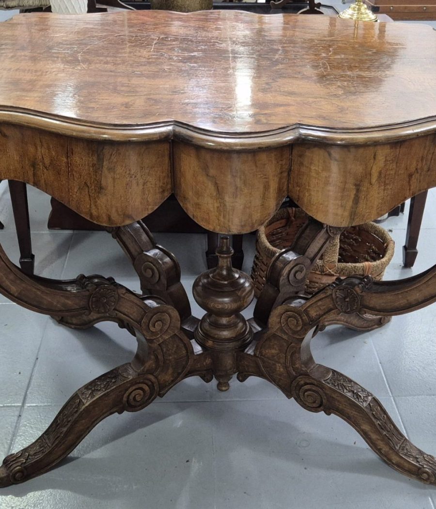 Mesa de centro o de entrada